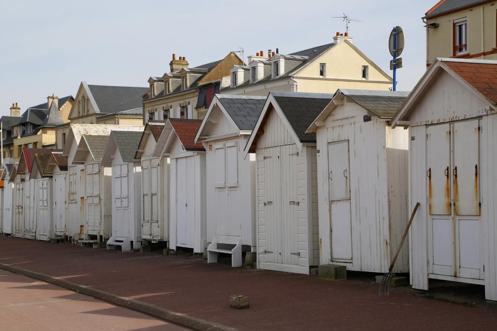 Maison Studios & Appartements Les 4 Vents Luc-sur-Mer Exterior foto